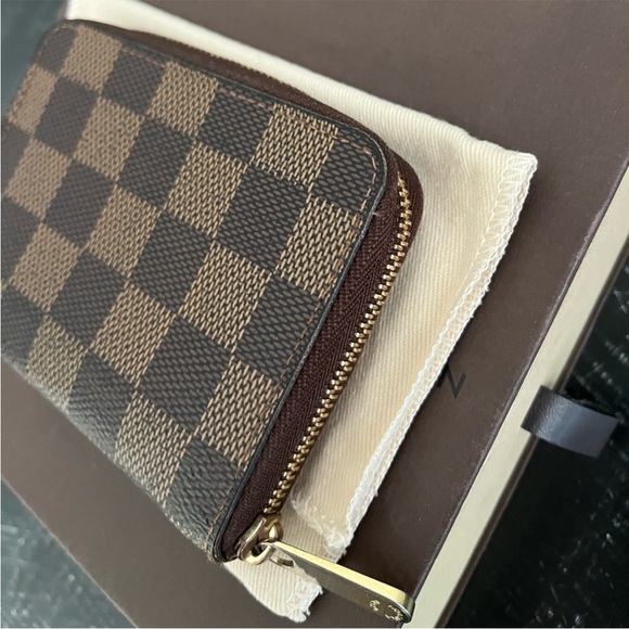 Louis Vuitton Damier Ebene Zippy Coin Purse - Picture 6 of 16